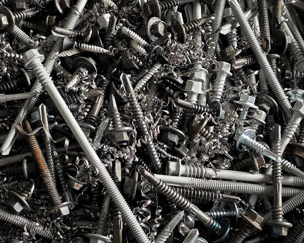 picture of lots of screws - are screws recyclable?